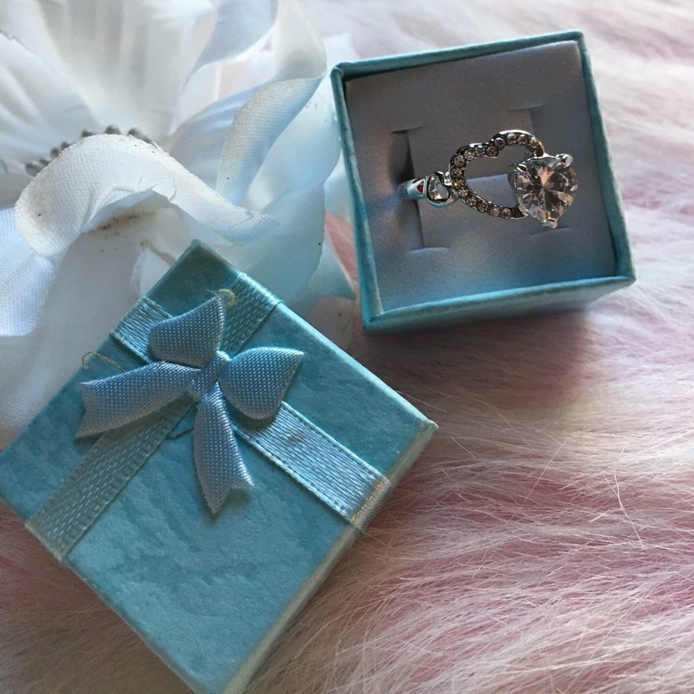 April Birthstone Ring‎ 